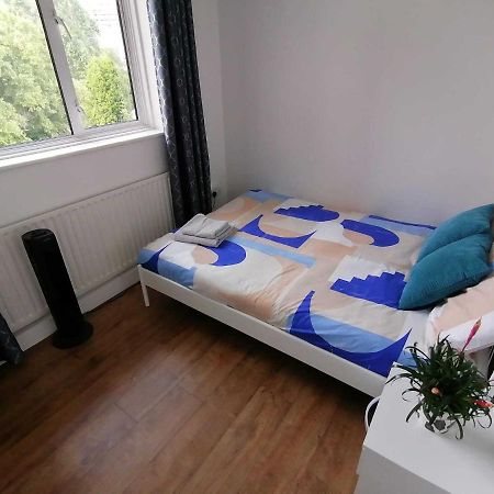 White City Apartment, Your London Stay Exterior foto