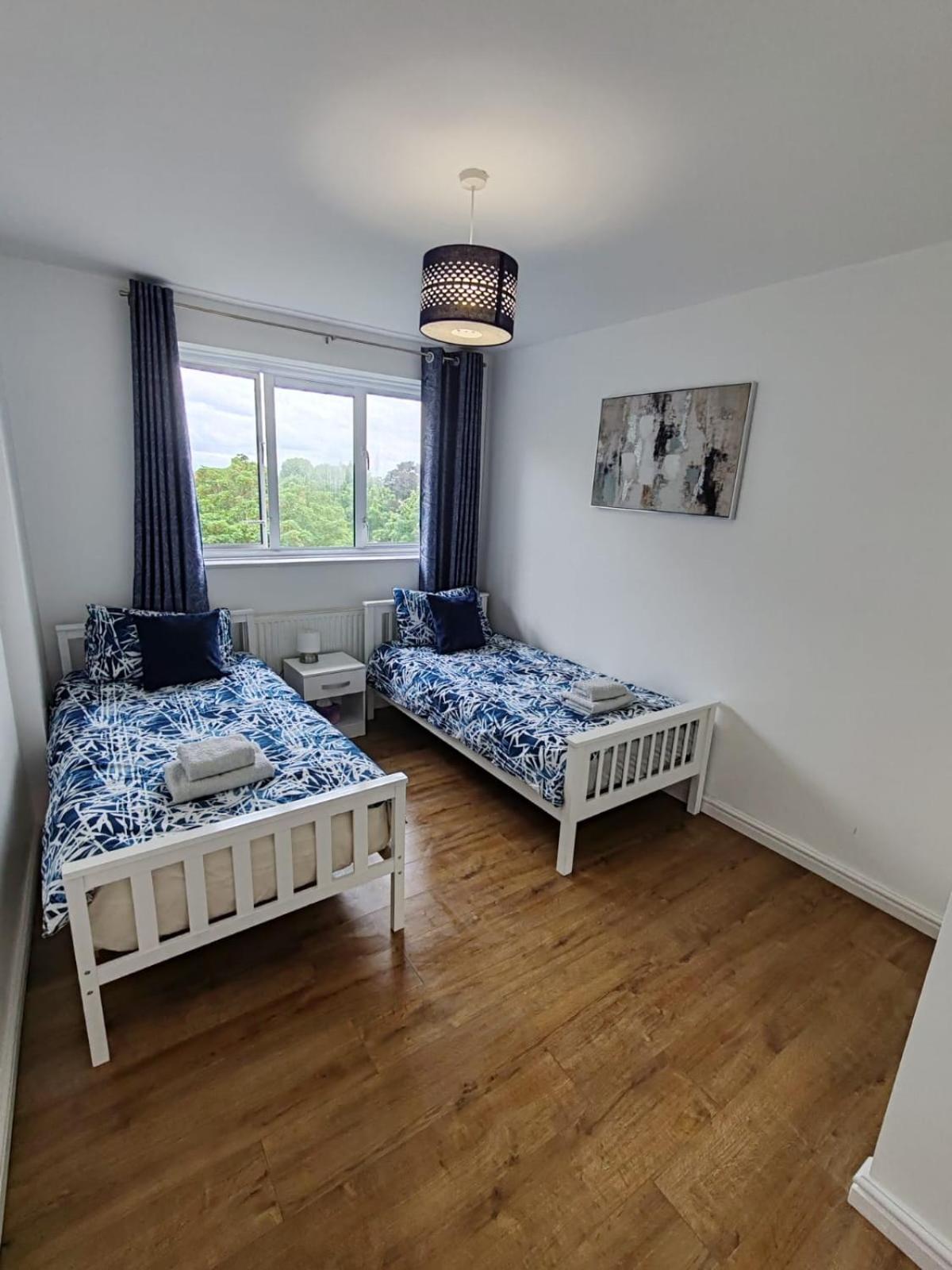 White City Apartment, Your London Stay Exterior foto